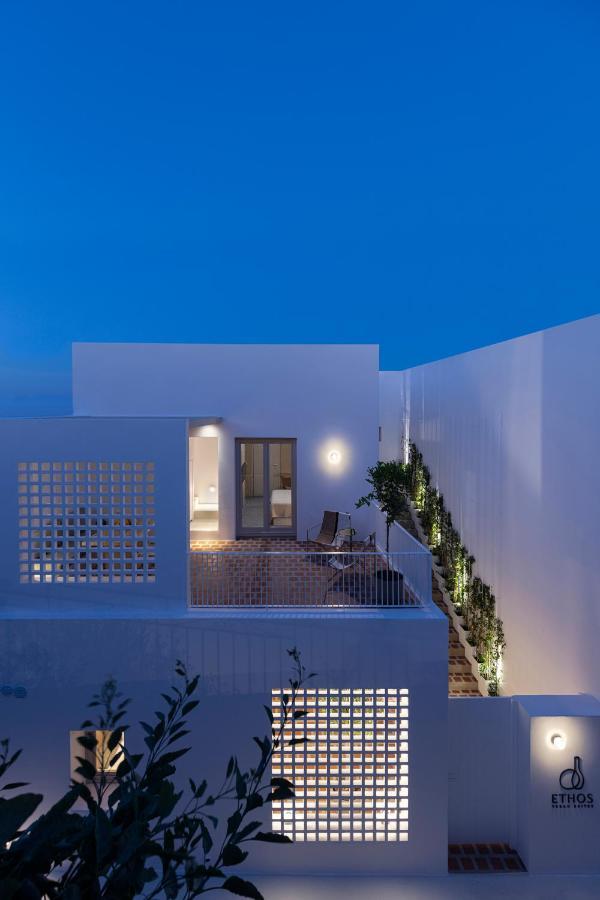 Ethos Vegan Suites Fira  Exteriér fotografie