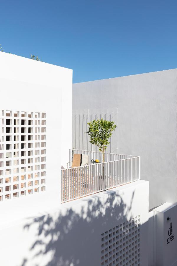 Ethos Vegan Suites Fira  Exteriér fotografie