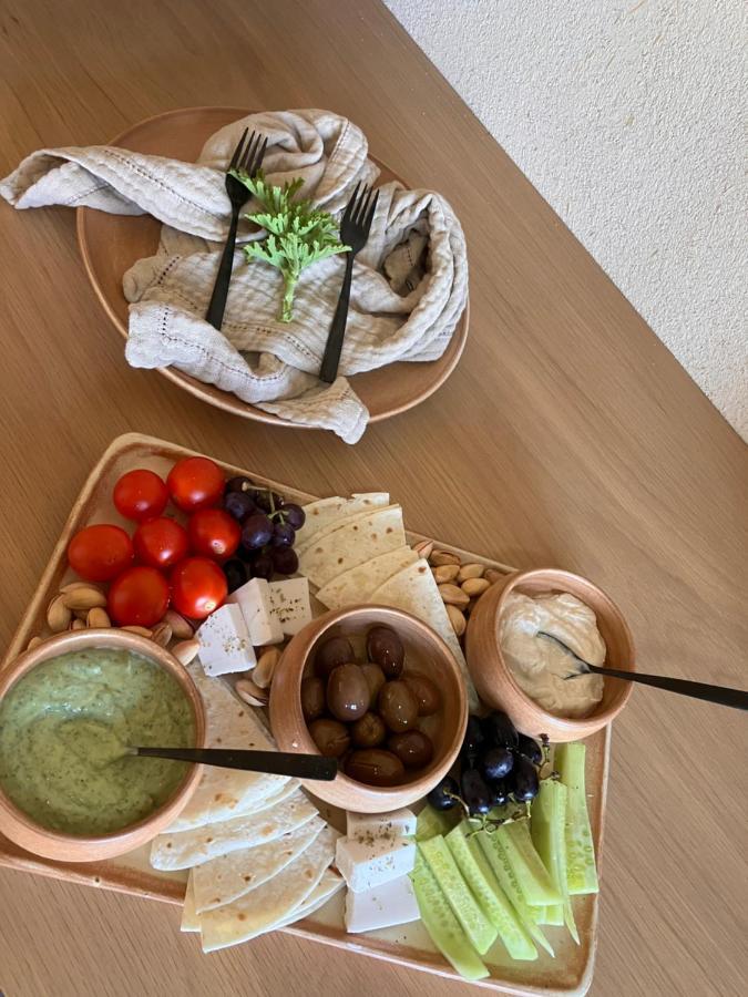 Ethos Vegan Suites Fira  Exteriér fotografie